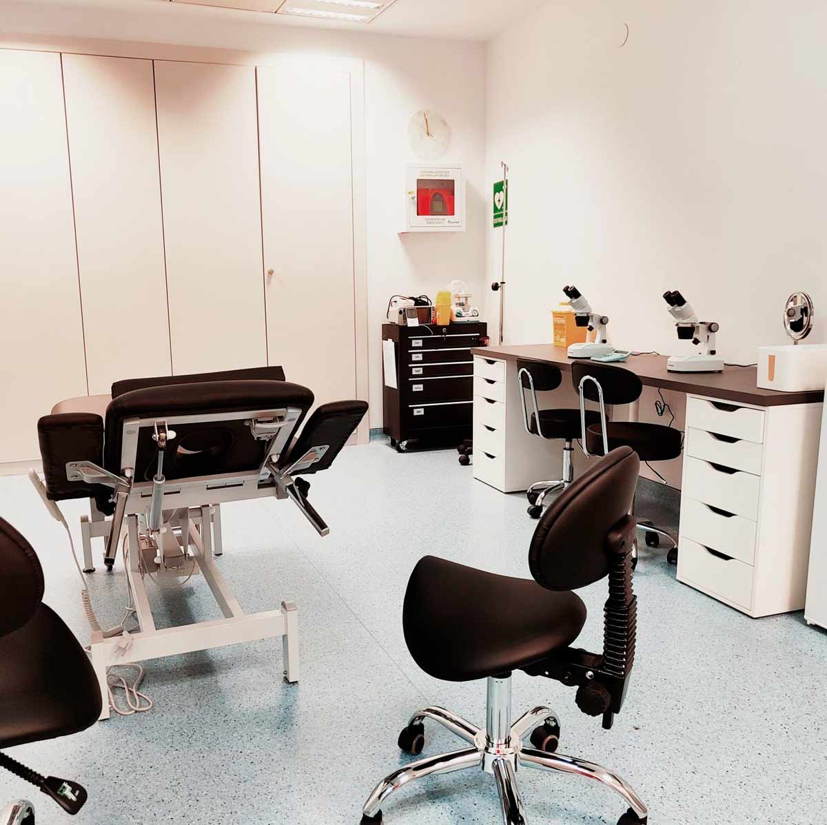 Excelencia en Implantes Capilares con Técnica FUE
